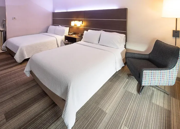 Holiday Inn Express & Suites Chicago West - St Charles By Ihg