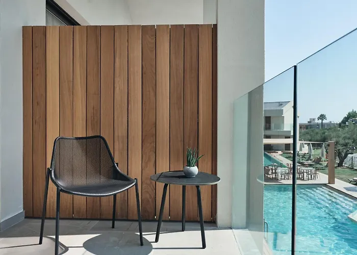 Aqua Bay Suites