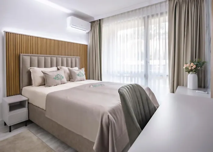 Onyx Beach Residence - Free Beach Access & Parking