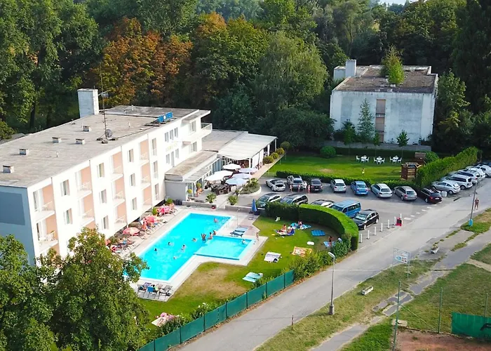 Hotel Korekt