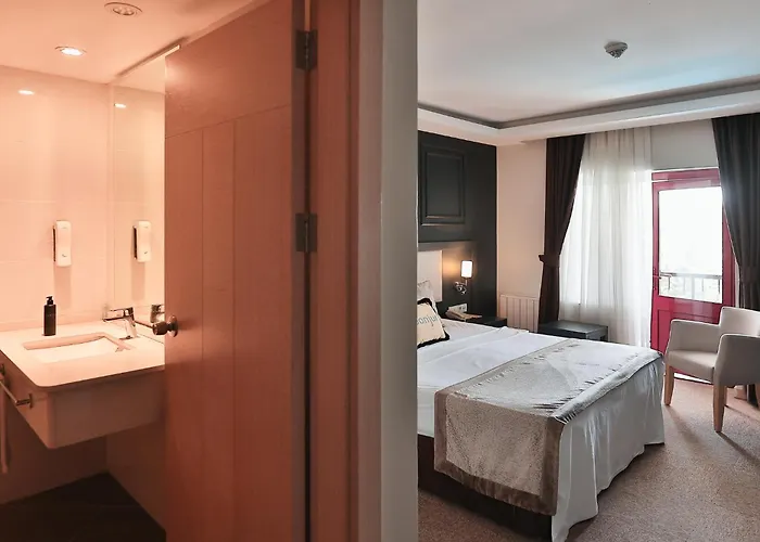 Bonjur Hotel Thermal & Wellness Club