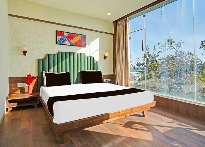 Townhouse Arvind Marg Pachamarhi