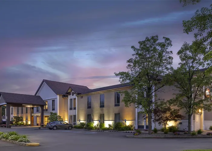 Best Western Plus University Inn Olean