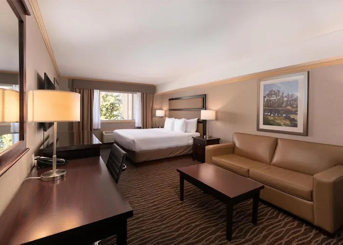 Prestige Radium Hot Springs Resort, Worldhotels Crafted