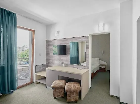 Hotel Opal