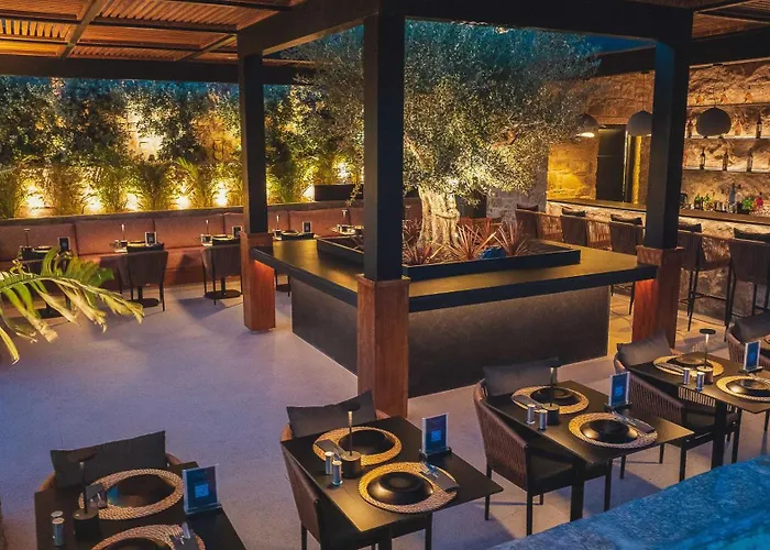 Ftelia Black Villas