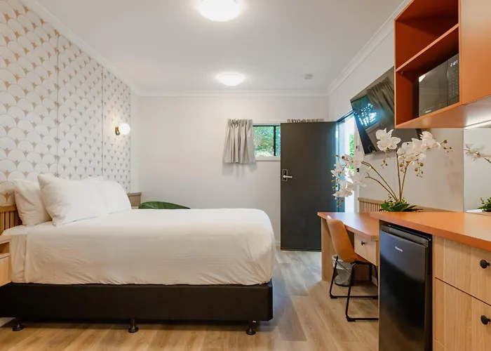 The Queens Hotel Gladstone