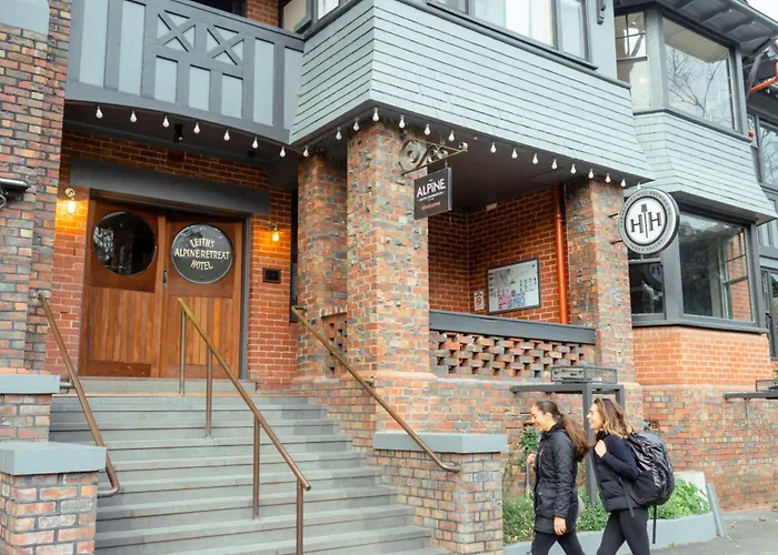Alpine Hotel, Eat Drink Sleep