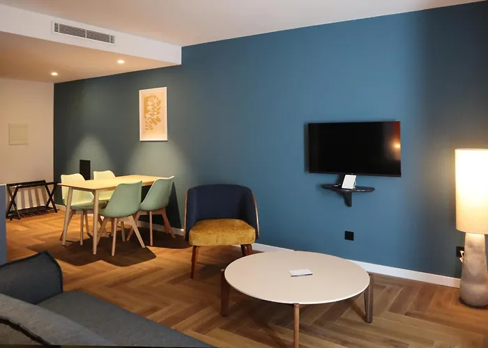 Hotel Divino Figueres By Fimedhotels