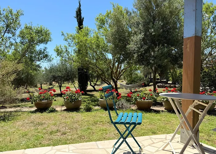 Green Hotel "I Mandorli Di Dommos"