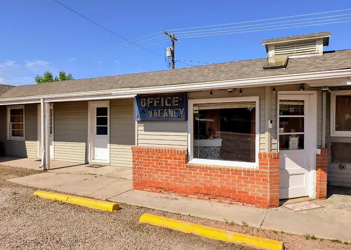 Big Sky Motel