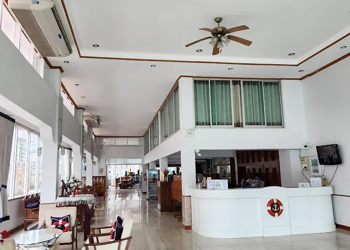 Navy Home Hotel โรงแรมเนวี่โฮม