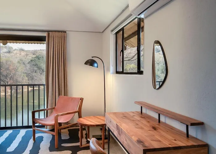 Riverhorse Lodge