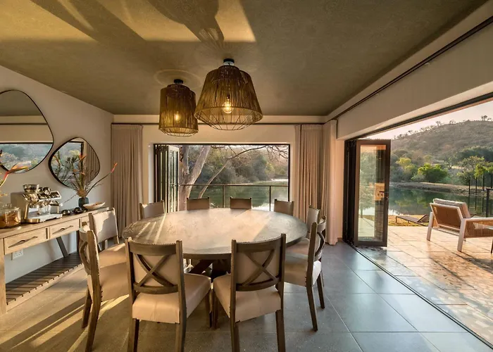 Riverhorse Lodge