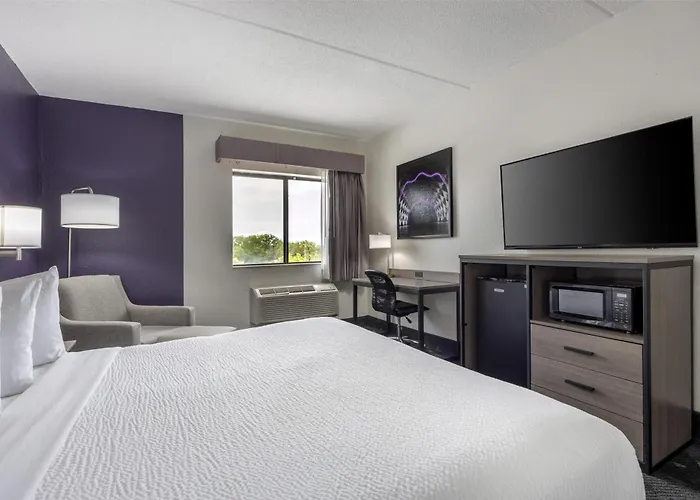 Best Western Bolingbrook Hotel