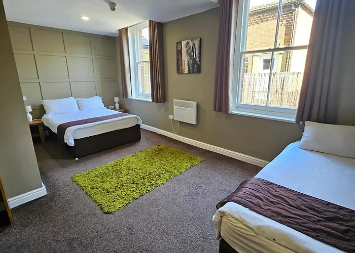 New County Hotel & Serviced Apartments By Roomsbooked