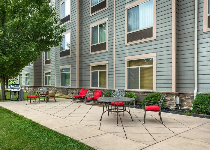 Best Western Plus University Park Inn & Suites