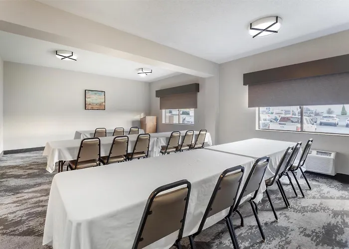 Best Western Plus Executive Inn