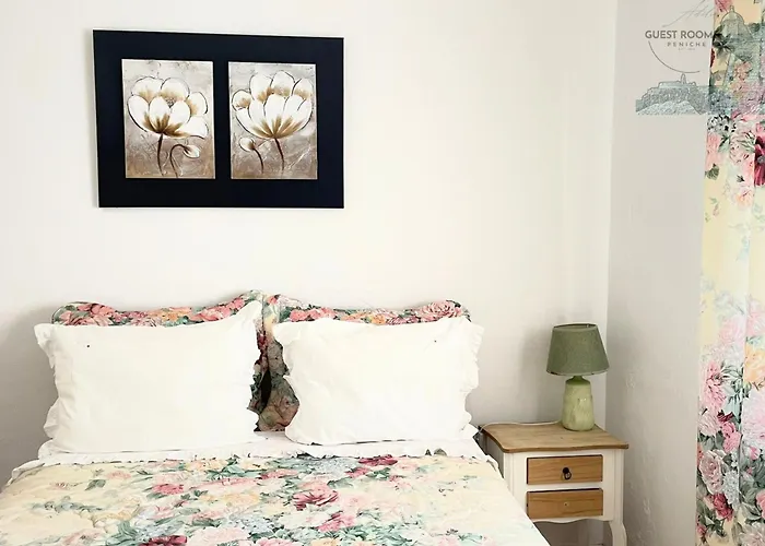 Historic House In Downtown Peniche Hotel