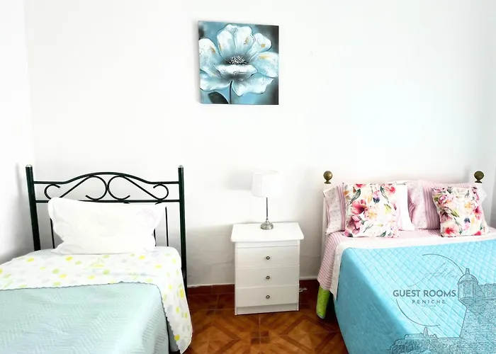Historic House In Downtown Peniche Hotel