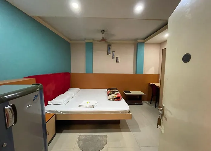Starline Hotel