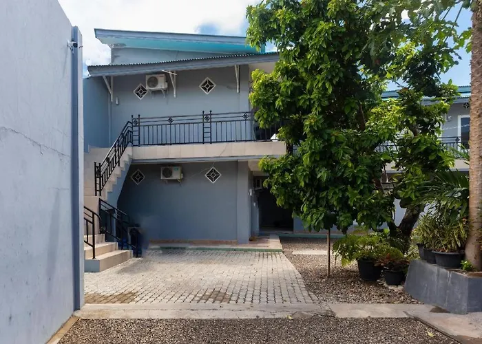Spot On 2063 Bethania Residence