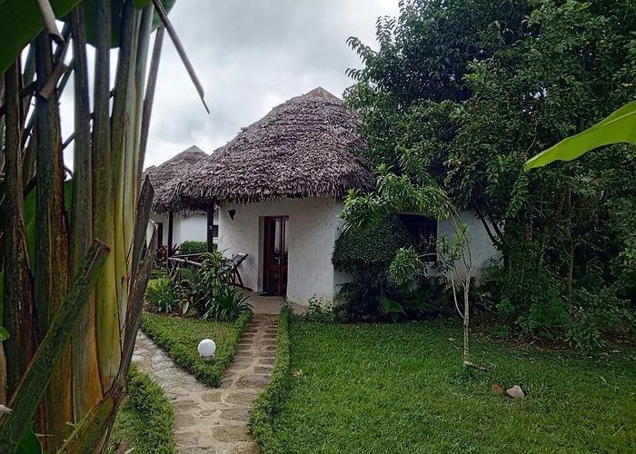 Indri Lodge
