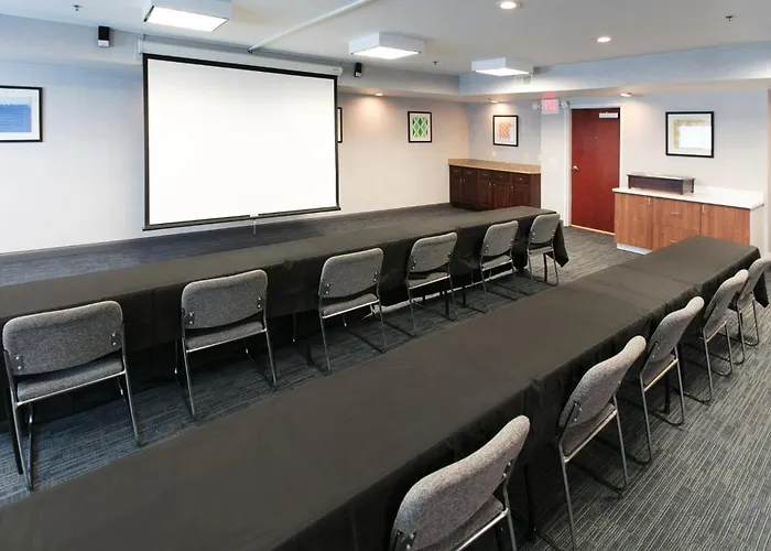 Holiday Inn Express Hotel & Suites Cincinnati Southeast Newport By Ihg