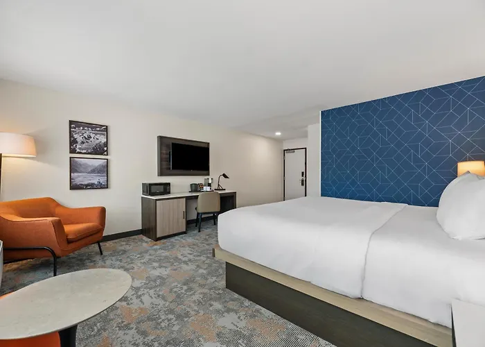 The Ellsworth Hotel, An Ascend Collection Hotel