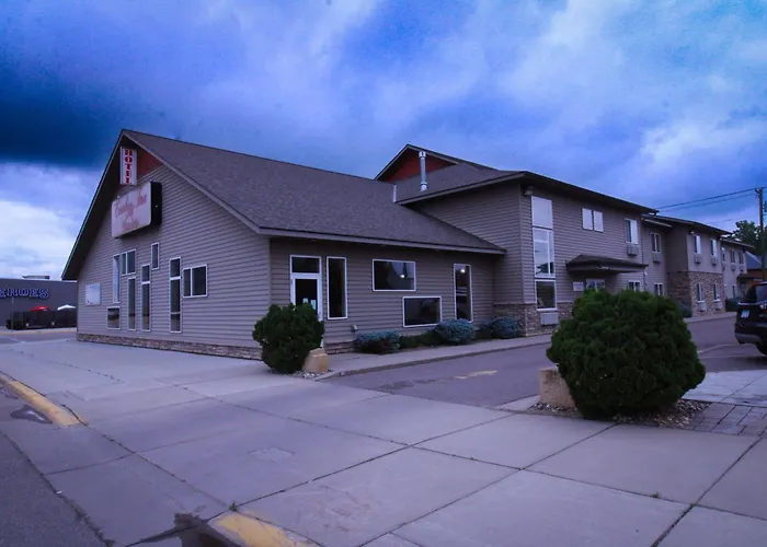 Canby Inn And Suites