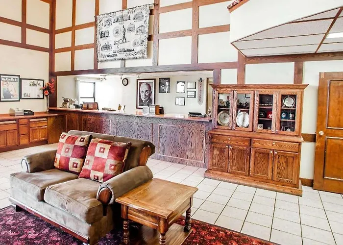 Econo Lodge Truman Inn Sedalia