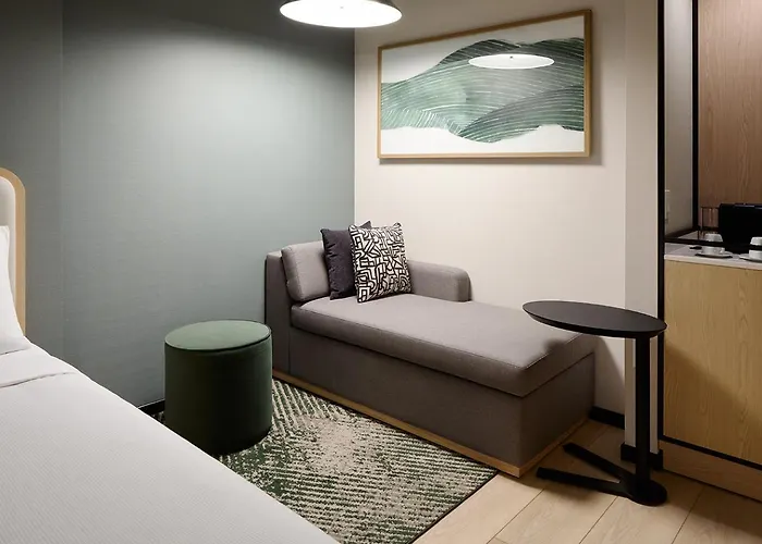 Hyatt Place Montreal Airport