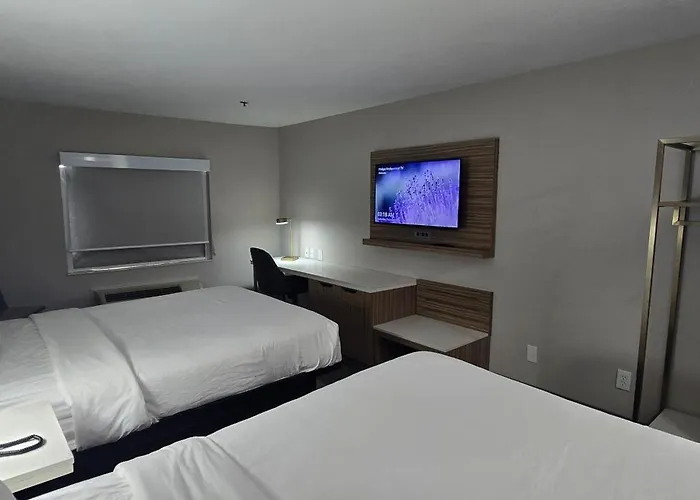Baymont Inn & Suites San Marcos
