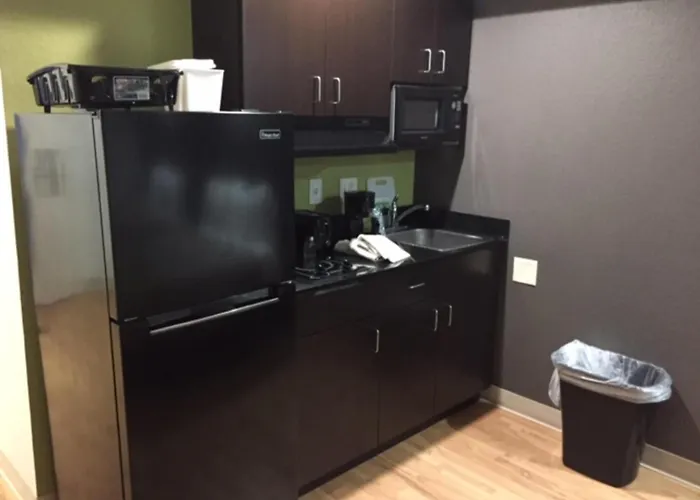 Studio 6 Burleson