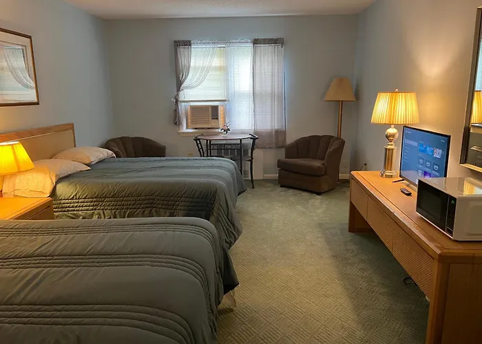 Grand Lake Hotel