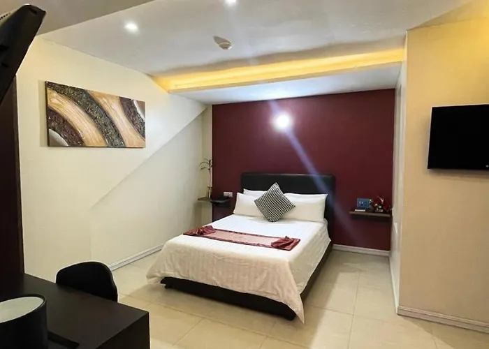 Hotel Leblanc Suites