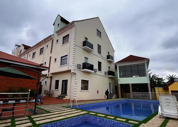 Marchforte Courtyard Hotel & Suites