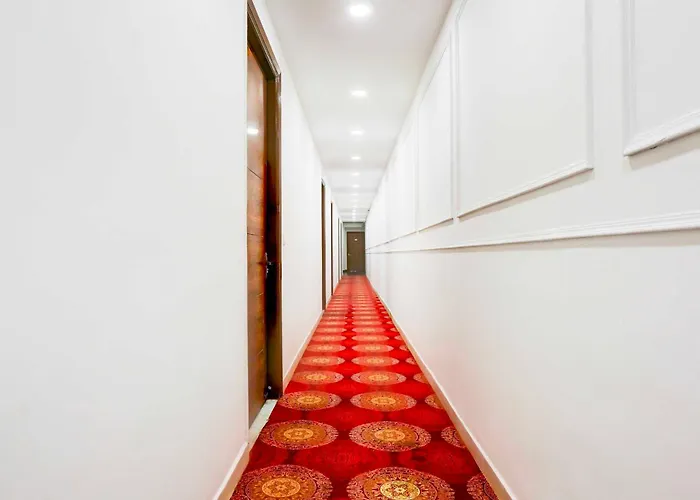 Townhouse Oak Skyjumper Trampoline Park