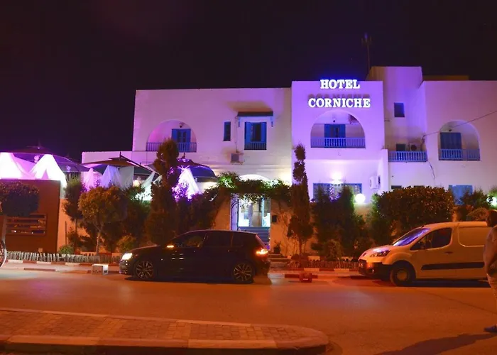Corniche Hotel & Restaurant