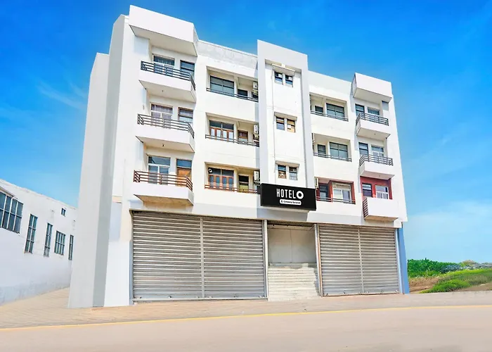 Hotel O Jankipuram Near Sahara State Formerly Basera Homes