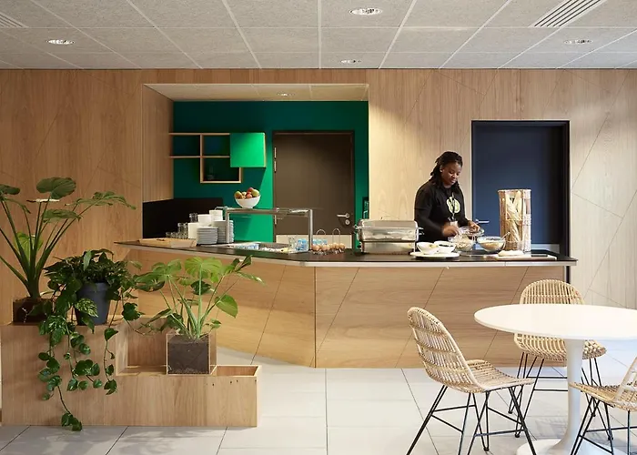 The Social Hub Paris La Defense Extended Stay