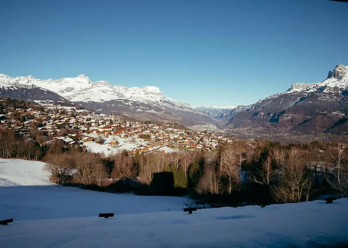 Logis Hôtel Le Caprice Des Neiges