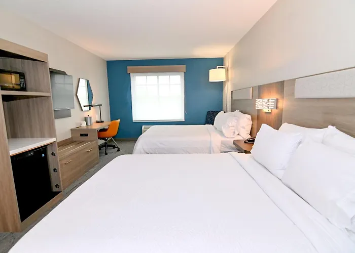 Holiday Inn Express & Suites Palm Coast - I-95