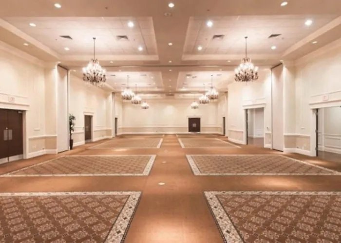 Holiday Inn Express & Suites Wichita Falls By Ihg