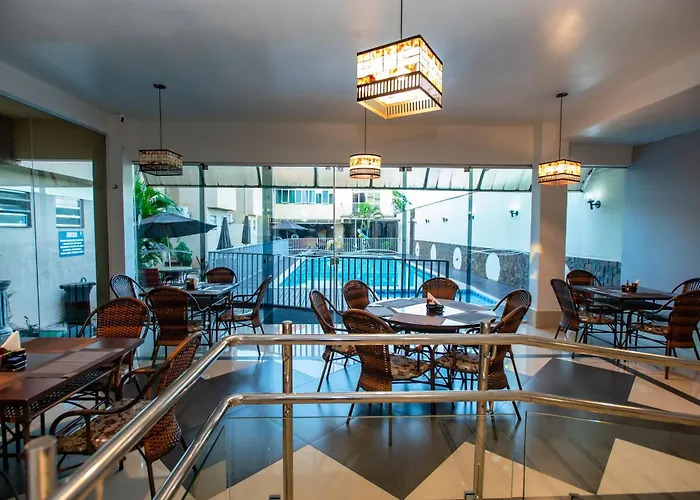 Hotel 365