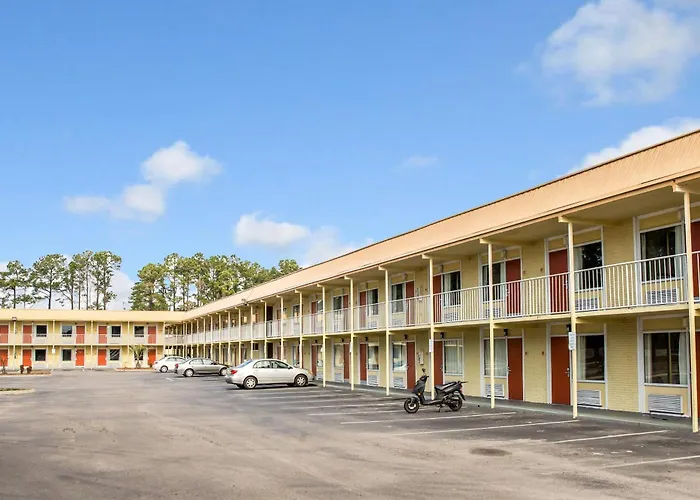 Rodeway Inn & Suites Wilmington North
