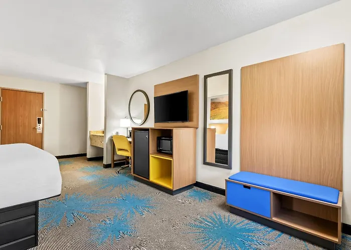 Days Inn By Wyndham Mitchell Sd