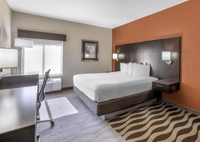 Best Western Plus Lee'S Summit Hotel & Suites