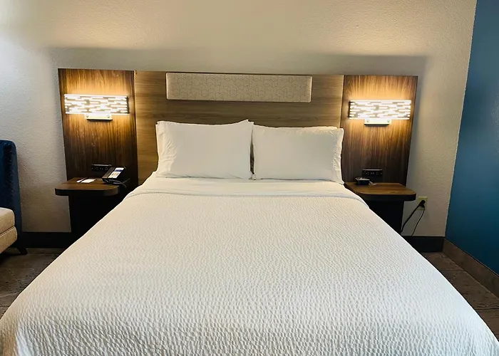 Holiday Inn Express Berkeley By Ihg
