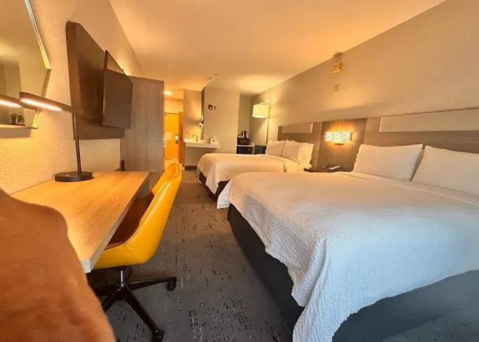 Holiday Inn Express Berkeley By Ihg
